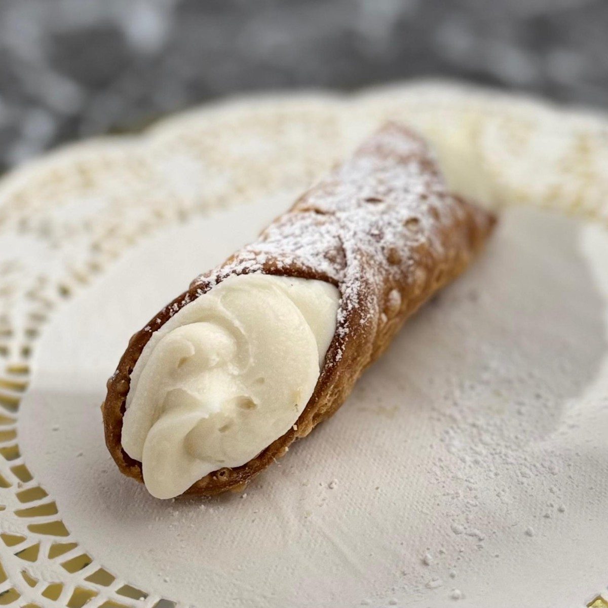 Cannoli at Market Mocha